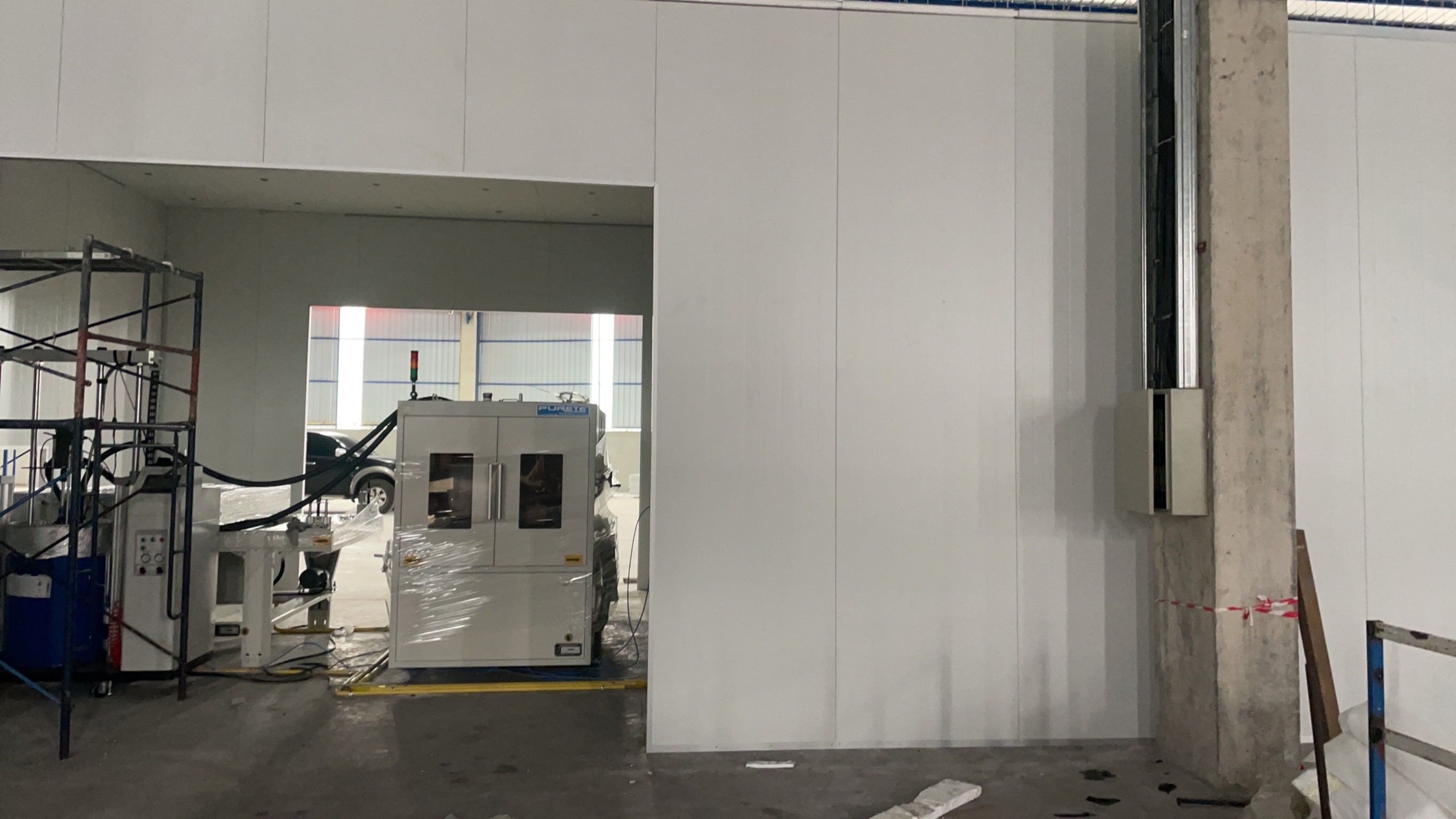 งานกั้นห้องให้เครื่องจักร กั้นห้องในโรงงาน กั้นห้องในโกดัง ระยอง