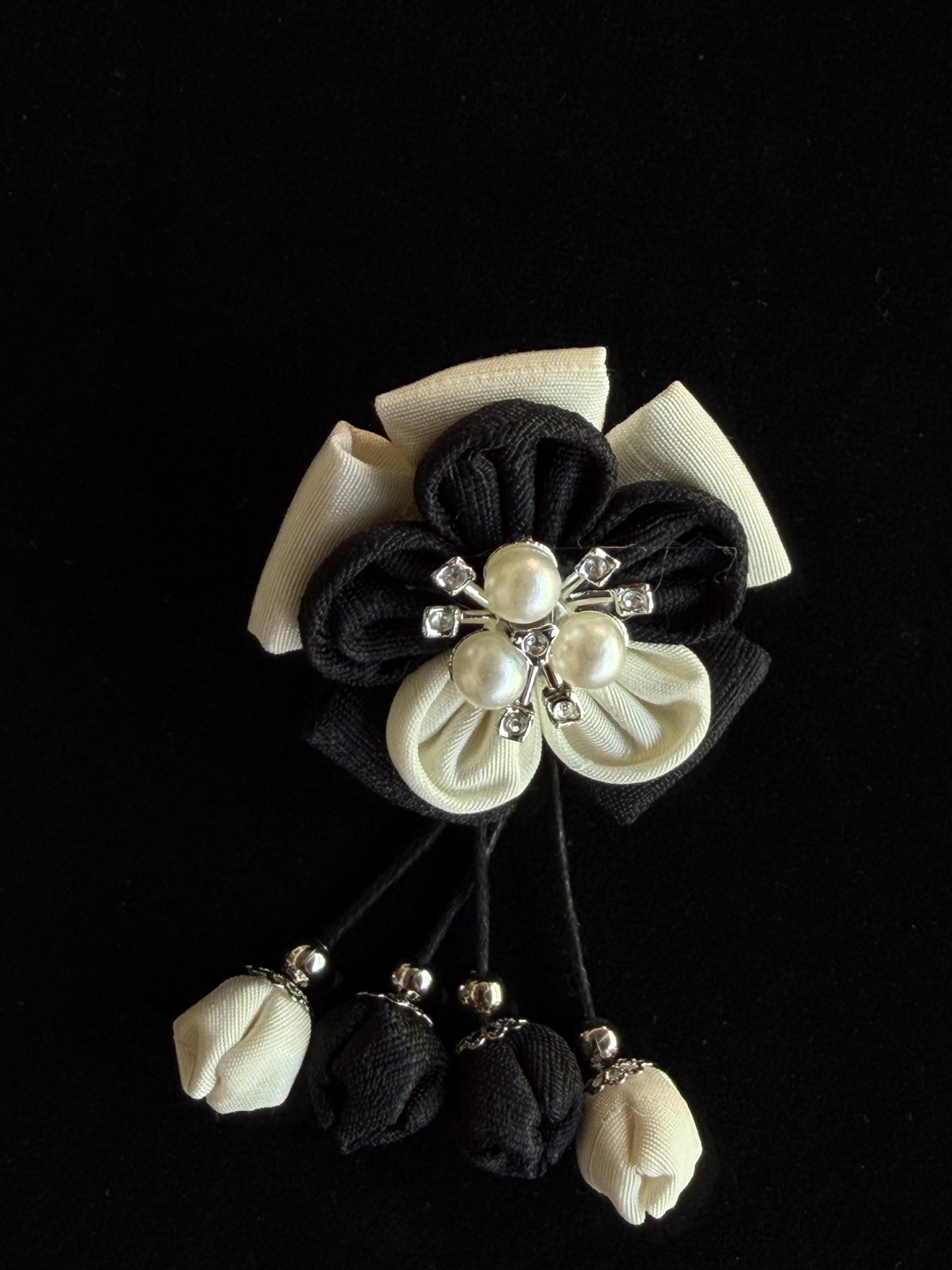 เข็มกลัดดอกมะลิ พวงระย้า ผ้าไหมแท้ (กลัดหน้าอก) GF-ME-112668