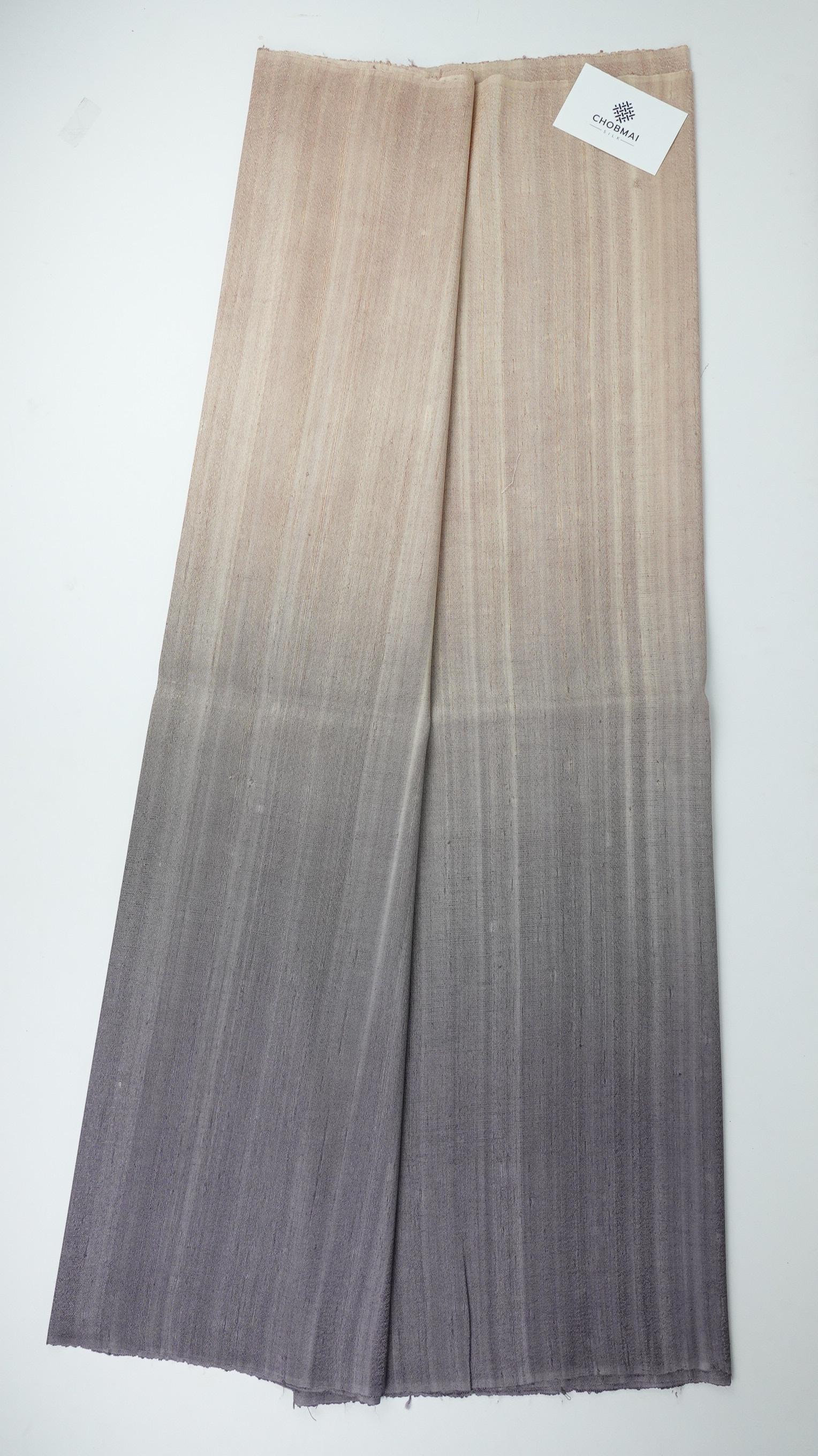 ผ้าไหมย้อมสไลด์สี ไหมบ้านทอมือ 2ตะกอ สีน้ำตาลเบจ-สีเทา เลือกขนาด รหัส BT-TT-02246857