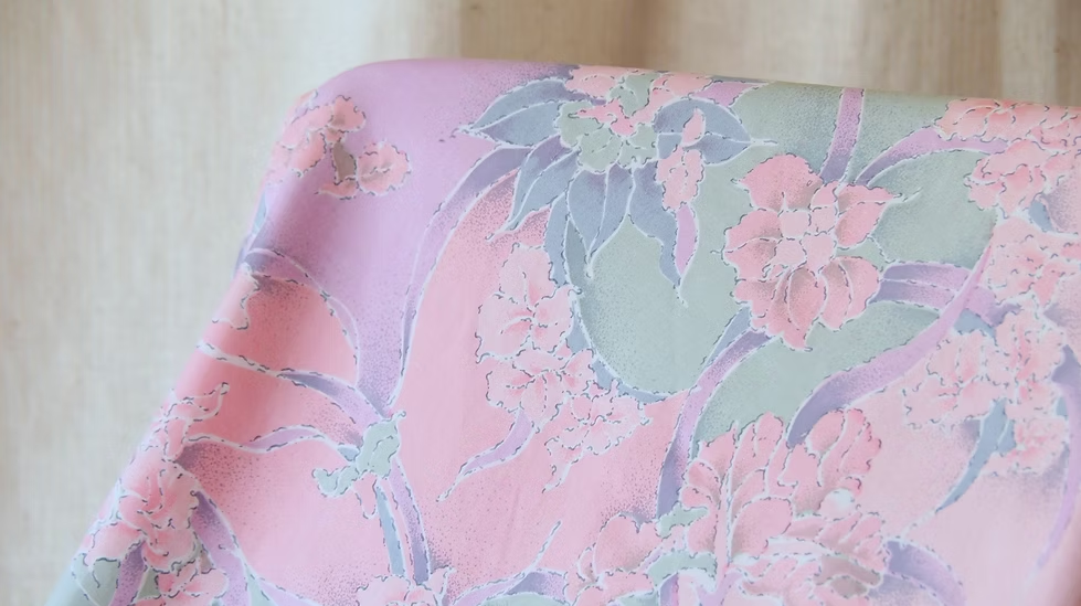 ผ้าพันคอไหมพิมพ์ลาย สี่เหลี่ยมจัตุรัส ขนาด 100x84ซม.ลายดอกไม้ สีชมพูม่วง รหัส ZTG-CT-103377