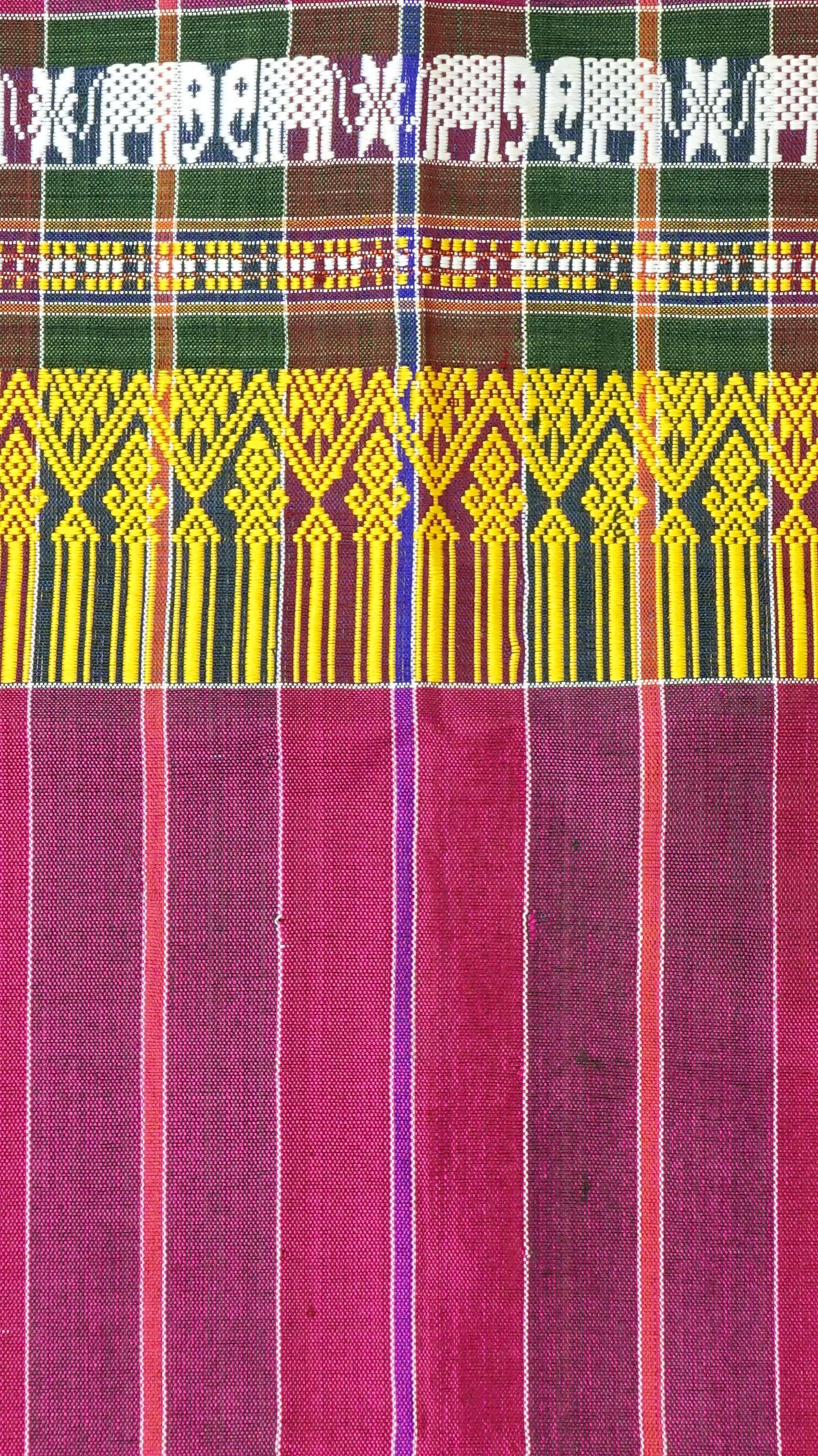 ผ้าขาวม้า ผ้าไหม ไหมแท้ ขนาด 63x200cm ขิดลายช้าง สีชมพู รหัส R4E-ME-01086811