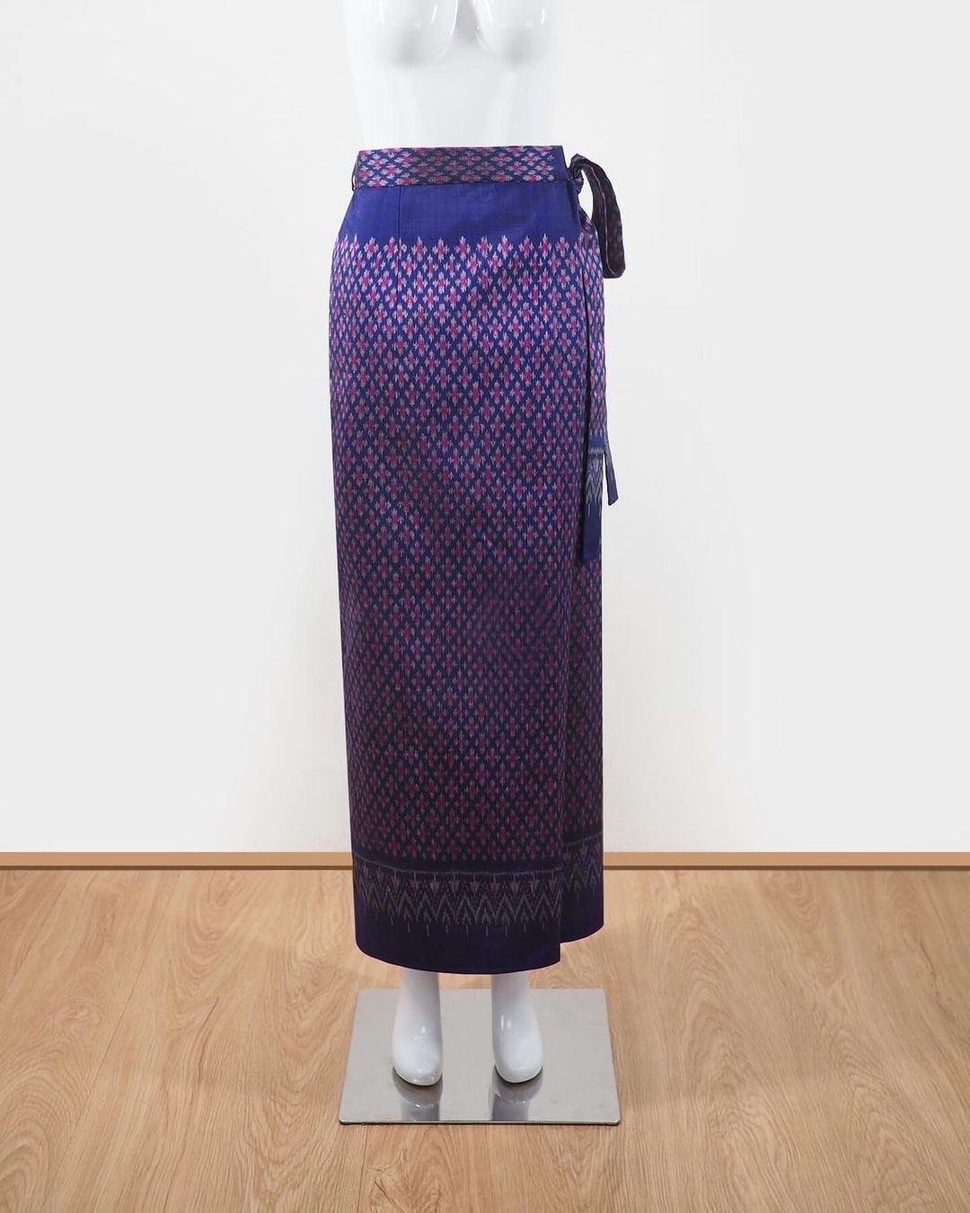 สั่งตัดเย็บกระโปรงผ้าไหม (ไม่รวมผ้า) รหัส CUT-51-111766