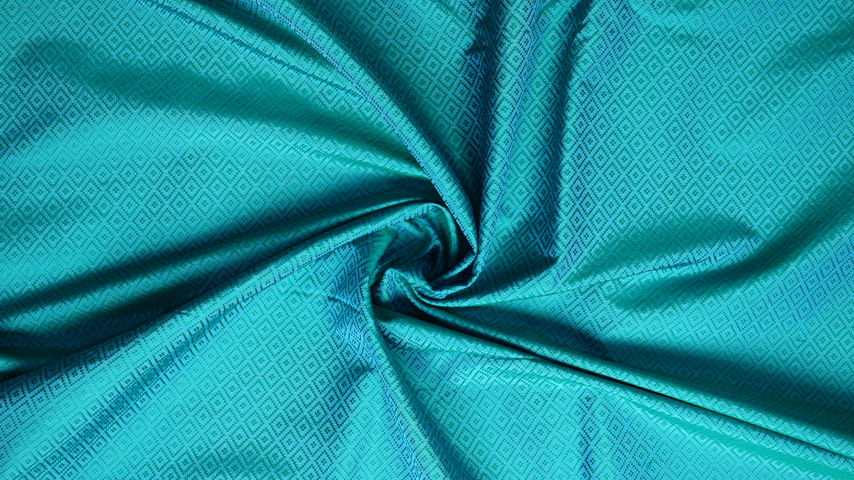 ผ้าไหมยกดอก ลายลูกแก้ว สีพื้น ไหมแท้ สีฟ้าน้ำทะเล (ราคาต่อหลา) รหัส B6-NY-SKU-36504