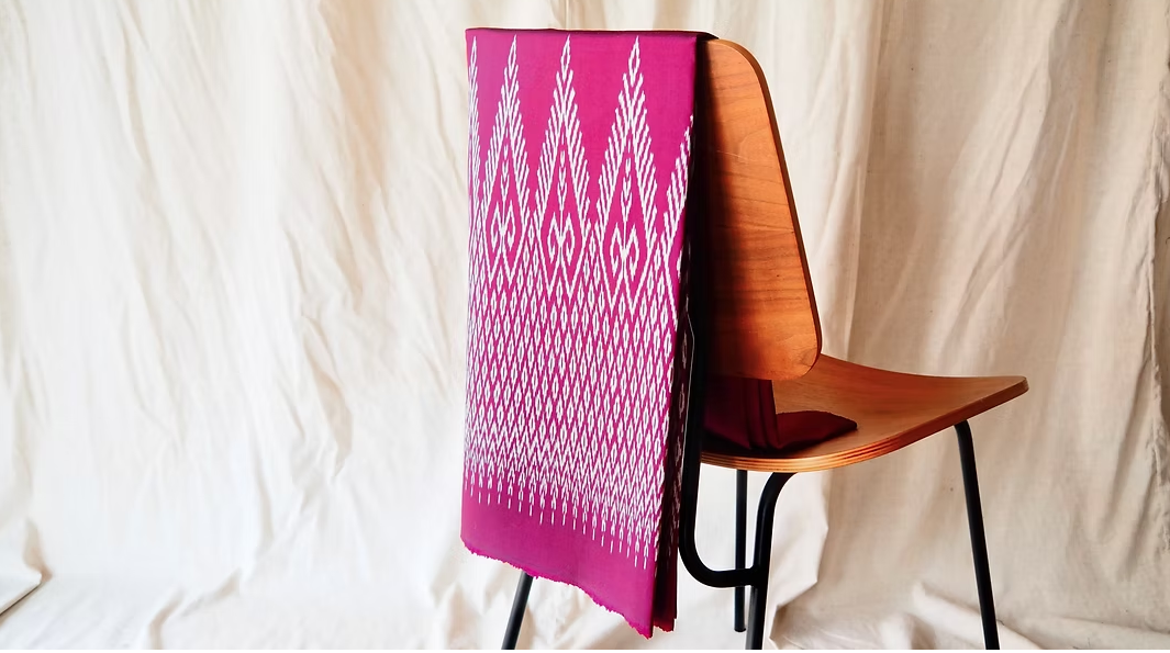 ซิ่น ผ้าไหมมัดหมี่ ไหมแท้ สีแดงม่วง เลือกตามขนาด รหัส CISP-CT-103211