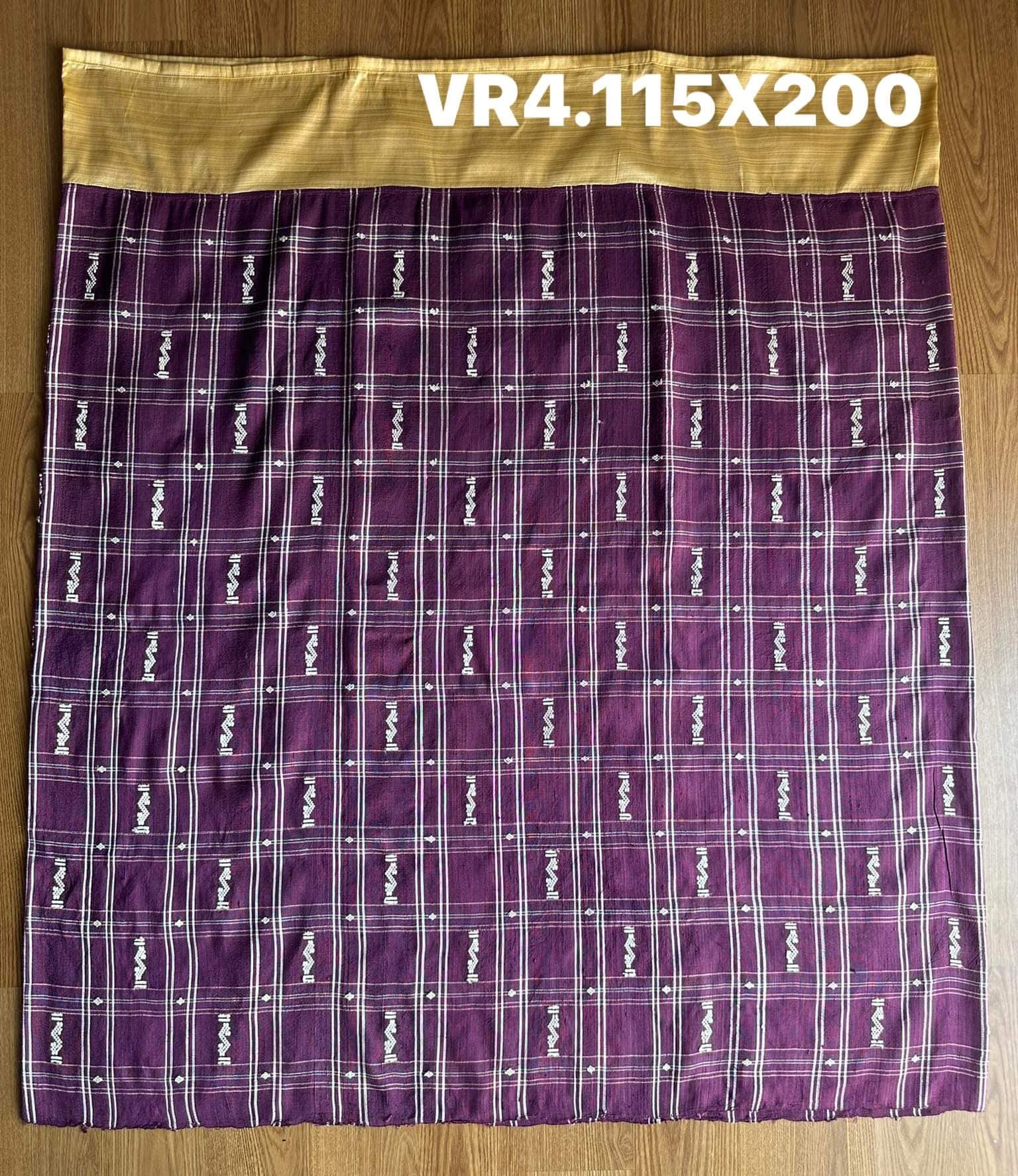 โสร่ง ไหมบ้าน ย้อมสีธรรมชาติ ขนาด 115x200ซม พื้นสีม่วงเปลือกมังคุด รหัส N9-SIL-VR4