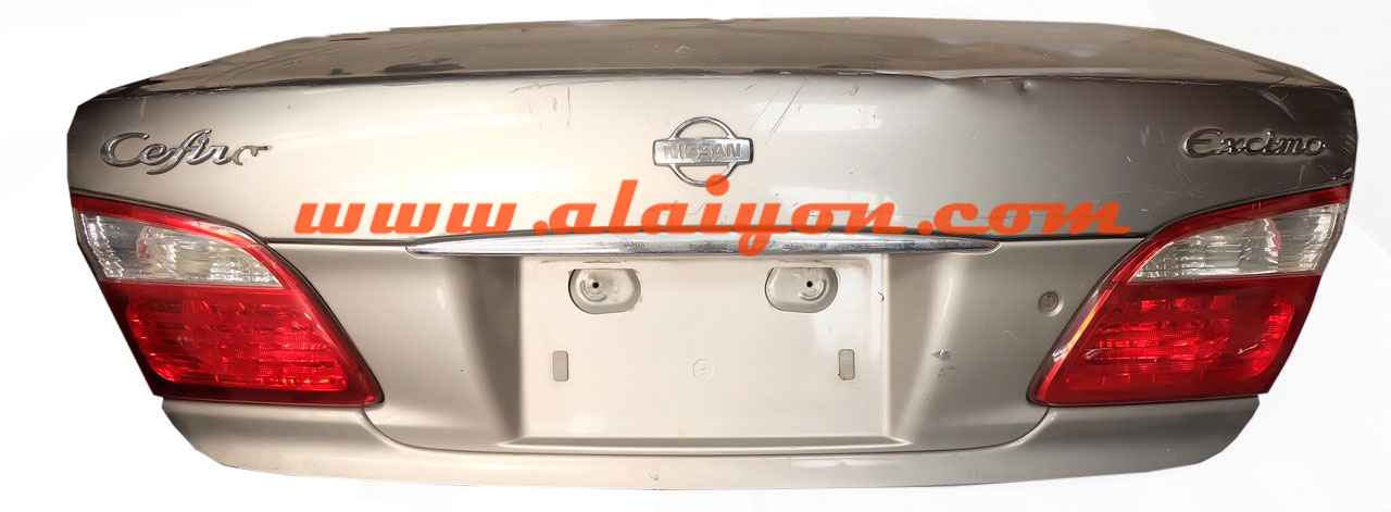 ฝาท้าย NISSAN CEFIRO A33