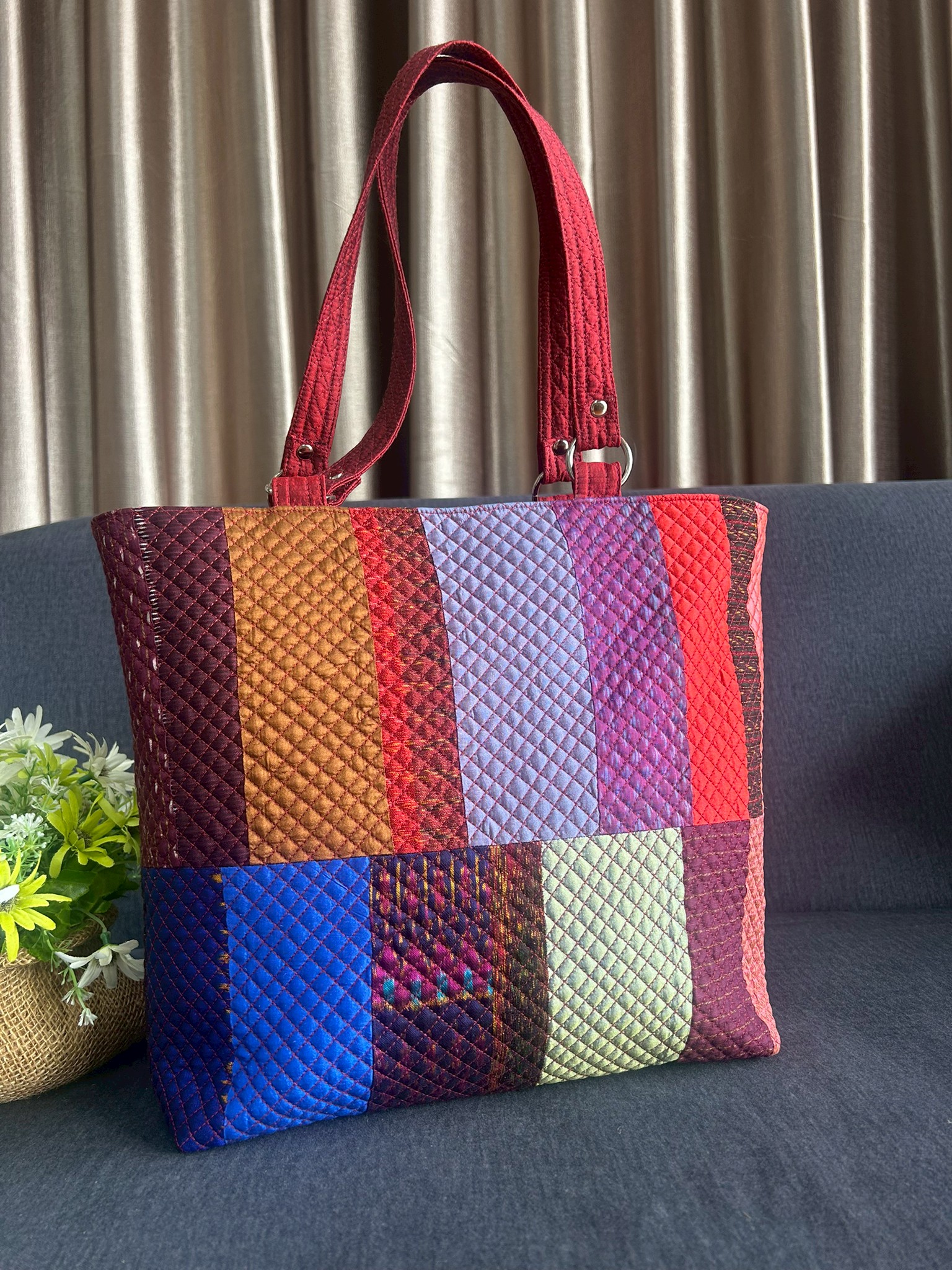กระเป๋าผ้าไหม กระเป๋าช็อปปิ้งใบใหญ่ ขนาด 5x12x11นิ้ว สีคละสี รหัส GLA-PK-03316828