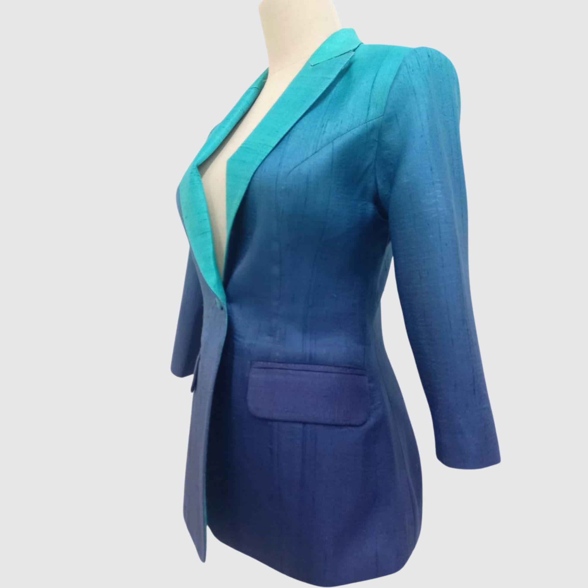 สูทหญิงแขนสามส่วน ตัดเย็บจากผ้าไหมลืบสไลด์สี ไหมแท้ 100% | ตัดเย็บตามรูปร่าง | เลือกผ้า ส่งไซส์ได้