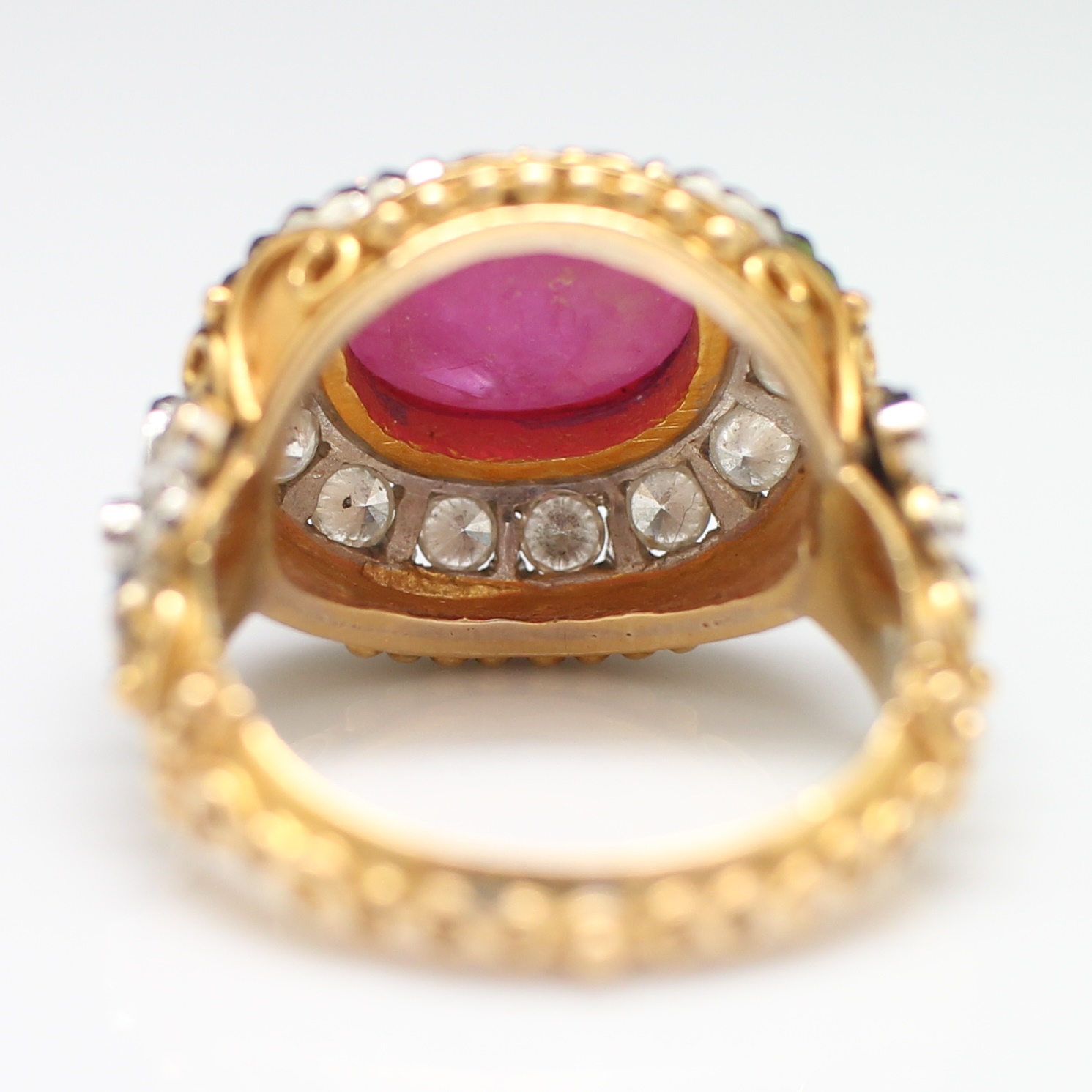 RG250275 แหวนทับทิมล้อมเพชร เพชรแท้ 14 เม็ด 1.40 กะรัต และ 18 เม็ด 0.18 กะรัต ทองแท้ 18k นน.รวม 14.5 กรัม ขนาดแหวน 60