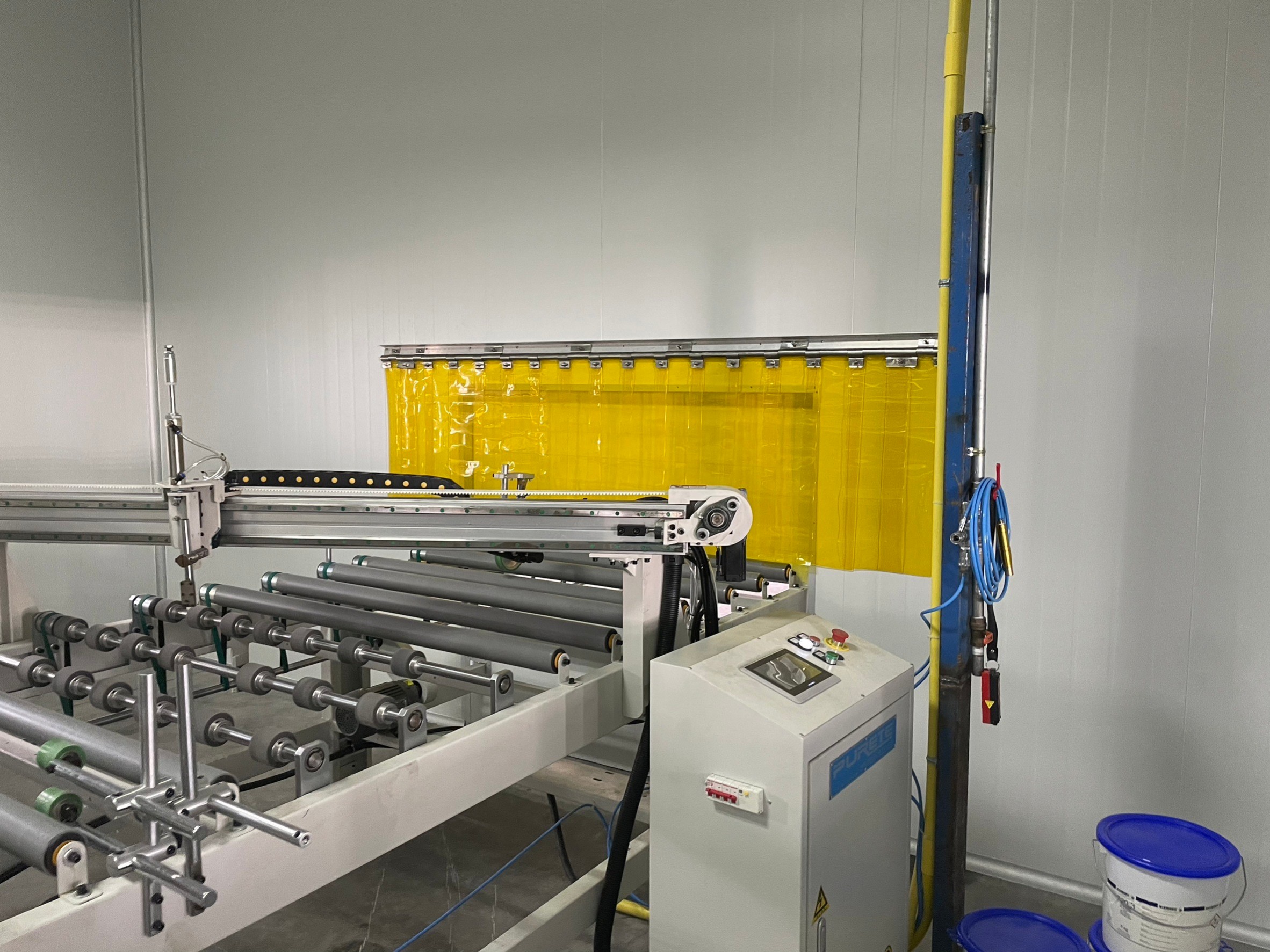 งานกั้นห้องให้เครื่องจักร กั้นห้องในโรงงาน กั้นห้องในโกดัง ระยอง