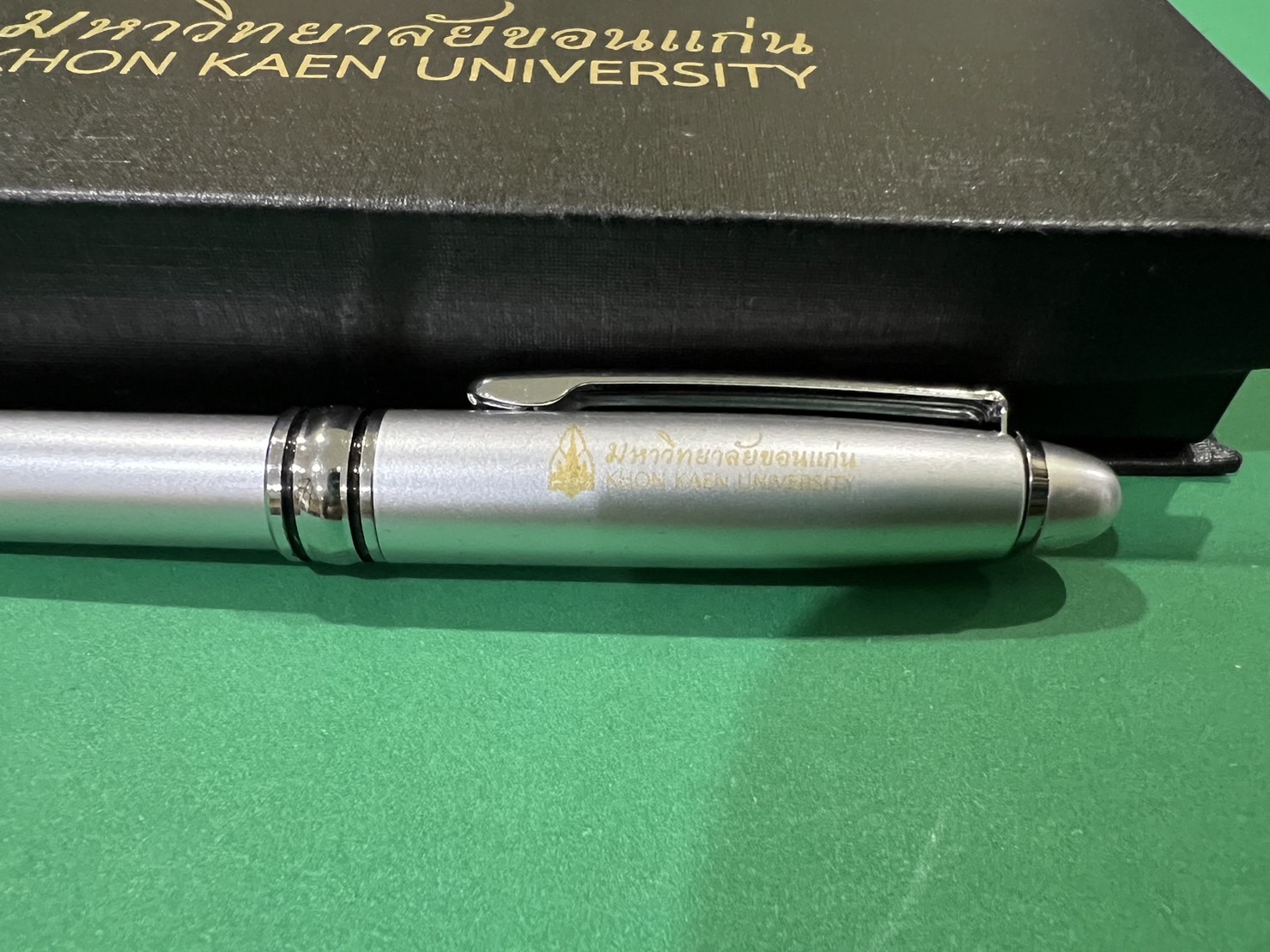 ปากกาโลหะตรา มข