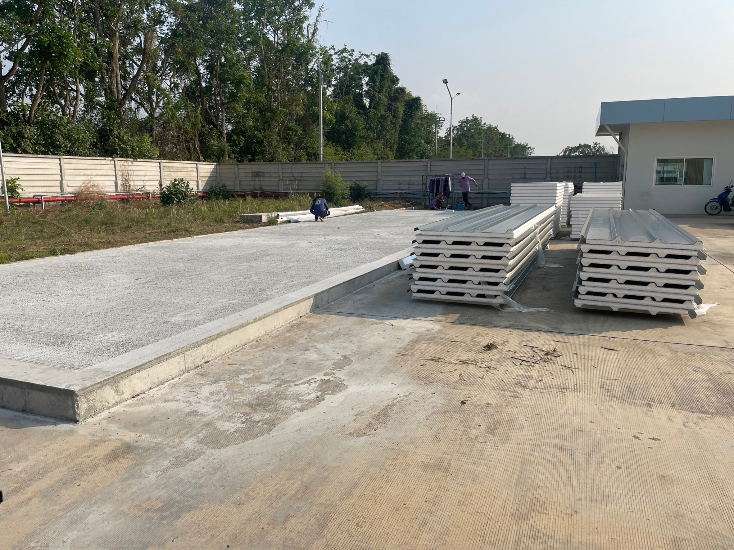 ออฟฟิศสำเร็จรูป บริษัทเหลียงซิ ขนาด5.00x20.00x4.50 เมตร