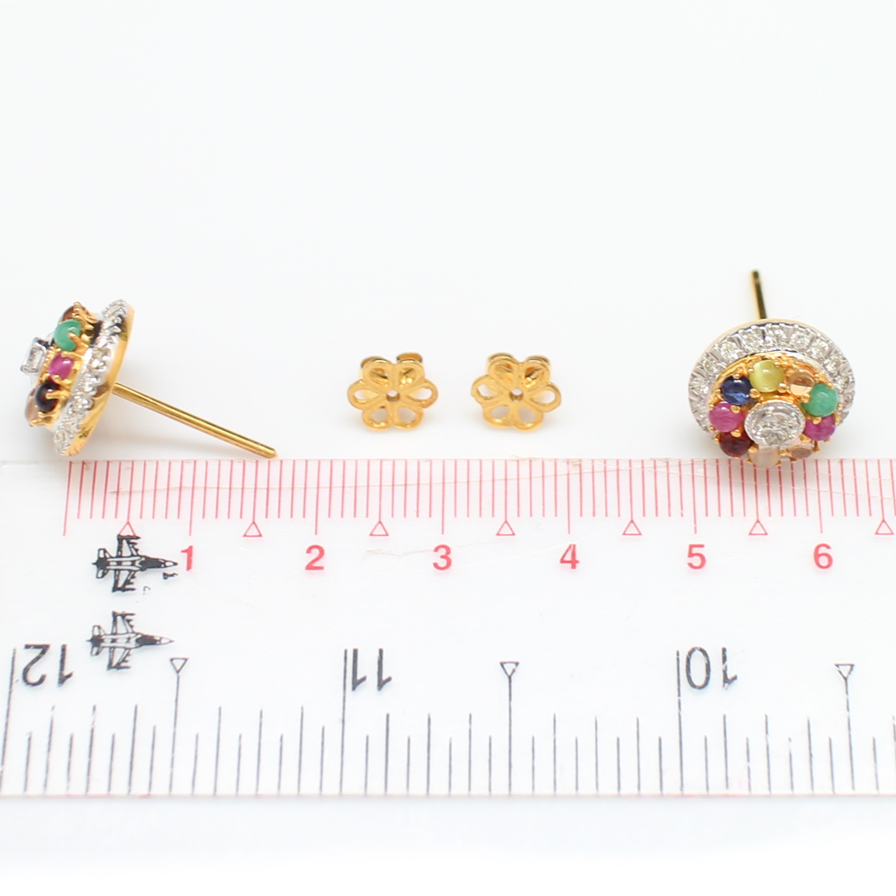 ER25109 ต่างหูนพเก้าล้อมเพชร เพชรแท้ 0.80 กะรัต ทองแท้ 90% นน.รวม 6.2 กรัม