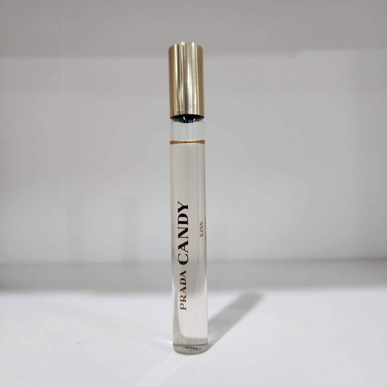 น้ำหอมจิ๋วมินิ Prada Candy Kiss EDP Perfume Mini Rollerball (ลูกกลิ้ง) แยกจาก SET ไม่มีกล่อง