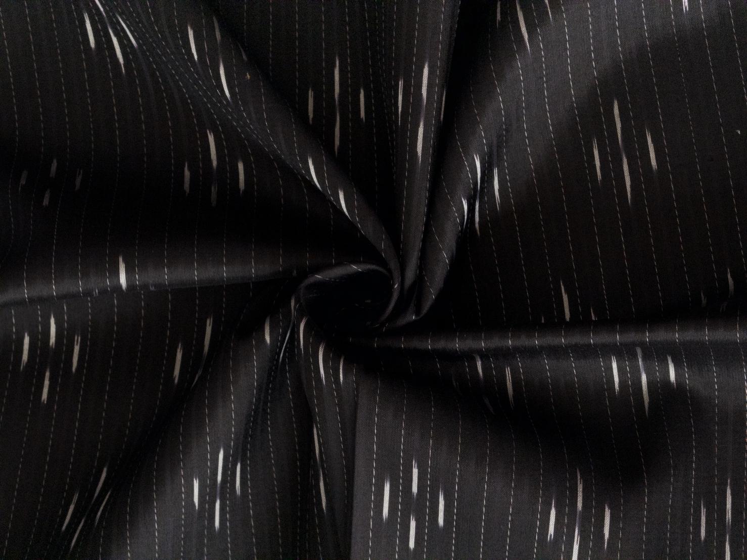 ผ้าไหมมัดหมี่ ผ้ากาบบัว ไหมแท้ ลายดอกแก้ว สีดำ ตัดขายเป็นเมตร รหัส CISP-119-KBJ17