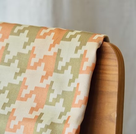 ผ้าไหมสปันซิลเกรด A+ ทอด้วยเครื่องอย่างประณีต หน้ากว้าง 148 ซม. สีส้ม-สีเขียว ตัดขายเป็นหลา รหัส CISP-CT-103144