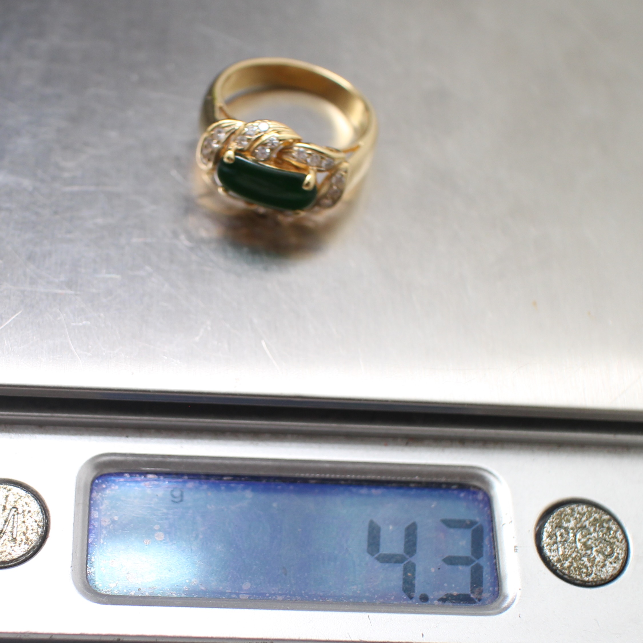 RG250213 แหวนหยกล้อมเพชร เพชรแท้ 0.24 กะรัต ทองแท้ 9k นน.รวม 4.3 กรัม ขนาดแหวน 52