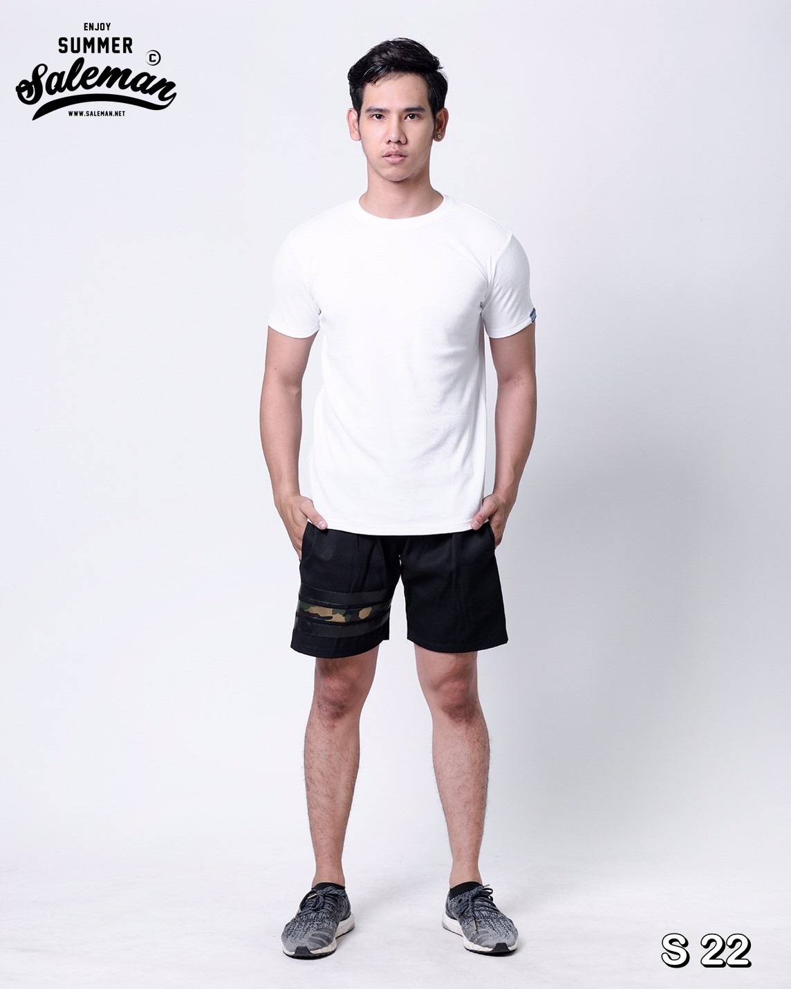 เสื้อยืดแขนสั้น S 22 สีขาว