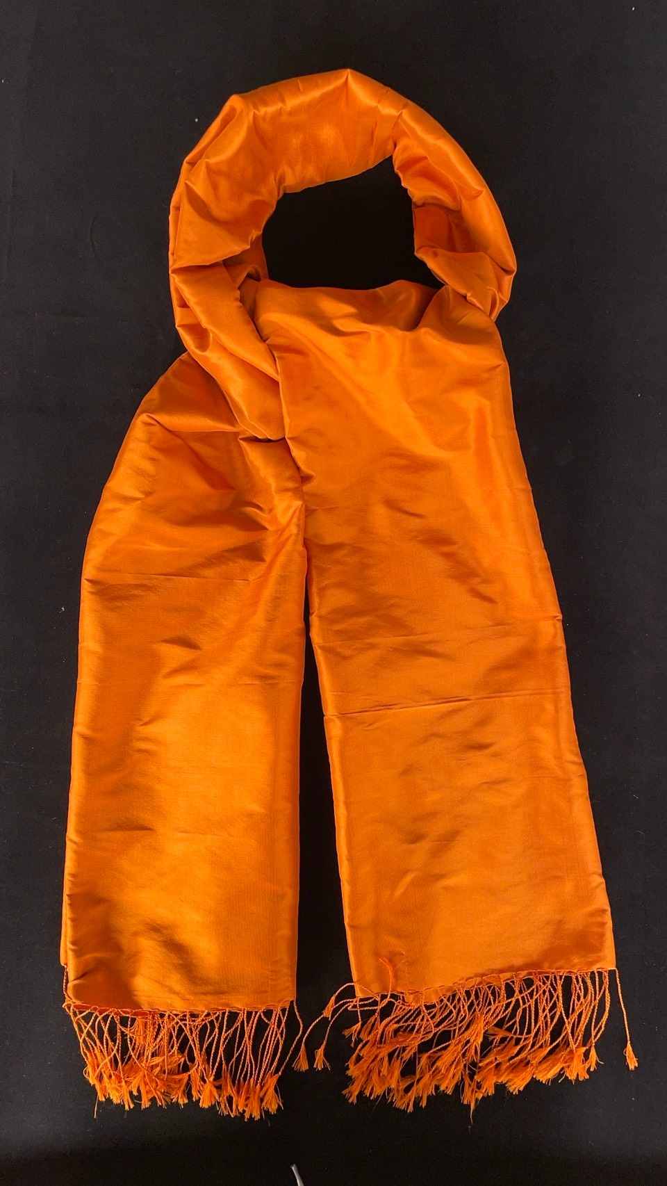 ชุดไตรไหมแท้ 9 ขันธ์ พร้อมอัฐบริขารและเครื่องใช้ครบชุด