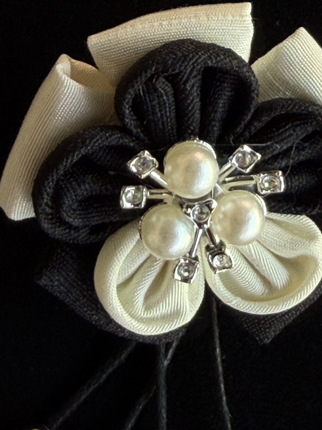 เข็มกลัดดอกมะลิ พวงระย้า ผ้าไหมแท้ (กลัดหน้าอก) GF-ME-112668