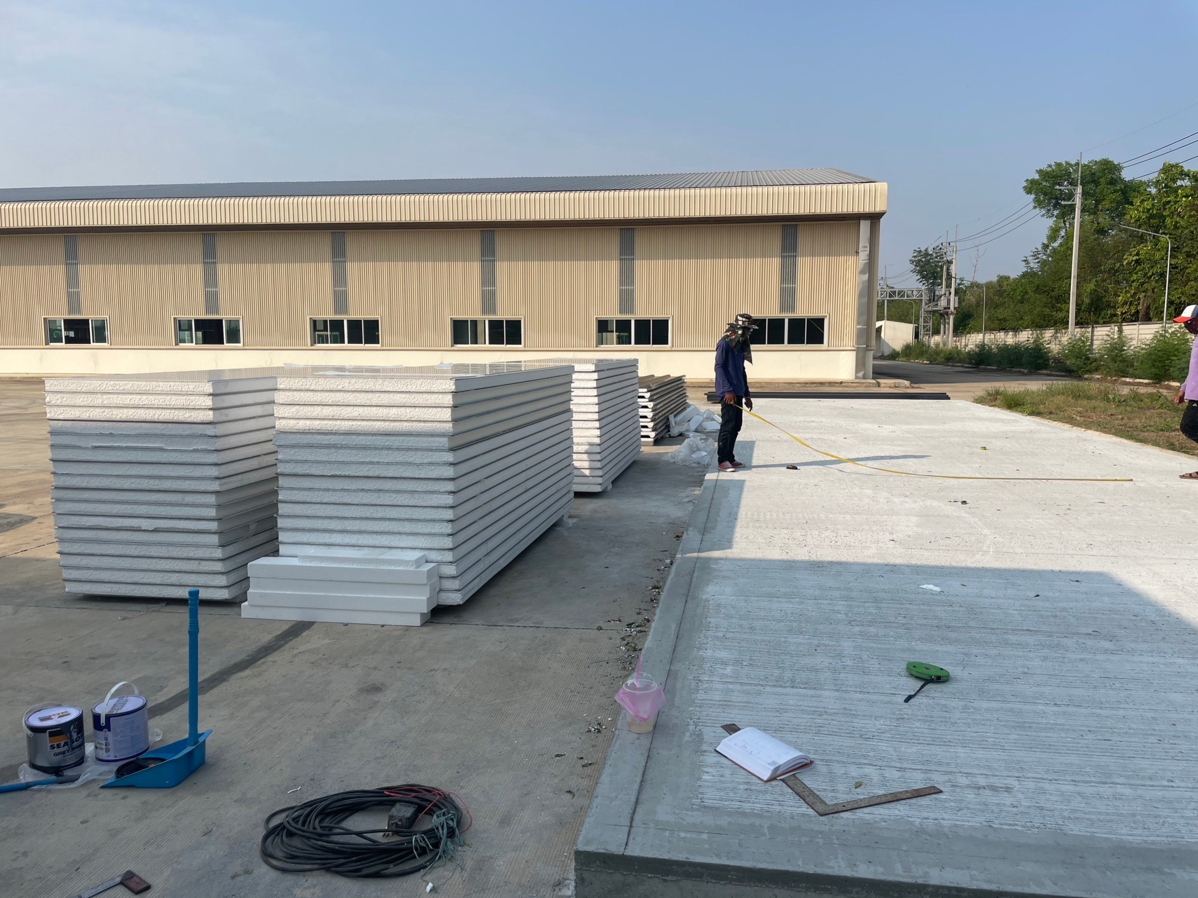 ออฟฟิศสำเร็จรูป บริษัทเหลียงซิ ขนาด5.00x20.00x4.50 เมตร