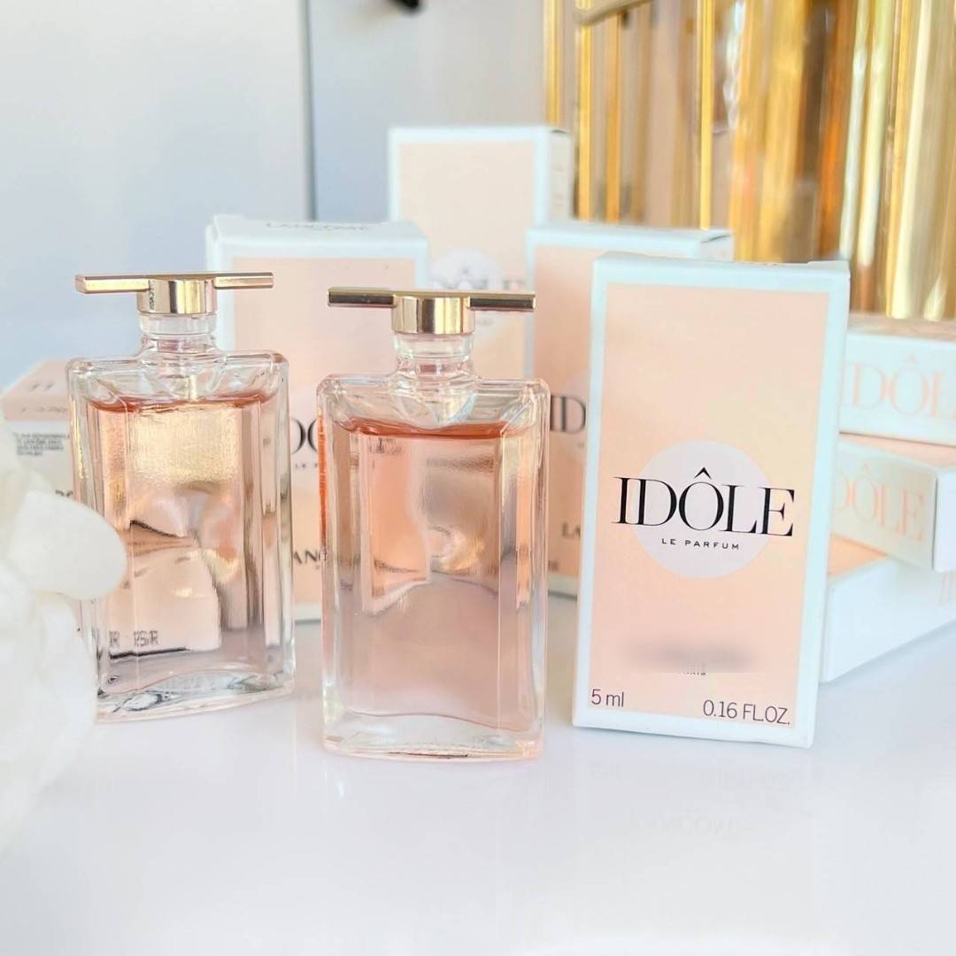 น้ำหอมจิ๋วมินิ Lancome Idole Le Parfum 5ml แบบแต้มมีกล่อง ( Mini Perfume น้ำหอมขนาดพกพา) น้ำหอมจิ๋วมินิ ขวดน่ารัก ตั้งโชว์ก็สวย พกพาก็สะดวก หัวแต้มตามจุดชีพจร