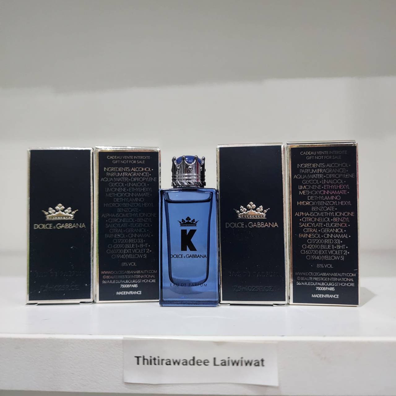 น้ำหอมจิ๋วมินิ Dolce & Gabbana K EDP 7ml แบบแต้มมีกล่อง ( Mini Perfume น้ำหอมขนาดพกพา) น้ำหอมจิ๋วมินิ ขวดน่ารัก ตั้งโชว์ก็สวย พกพาก็สะดวก หัวแต้มตามจุดชีพจร