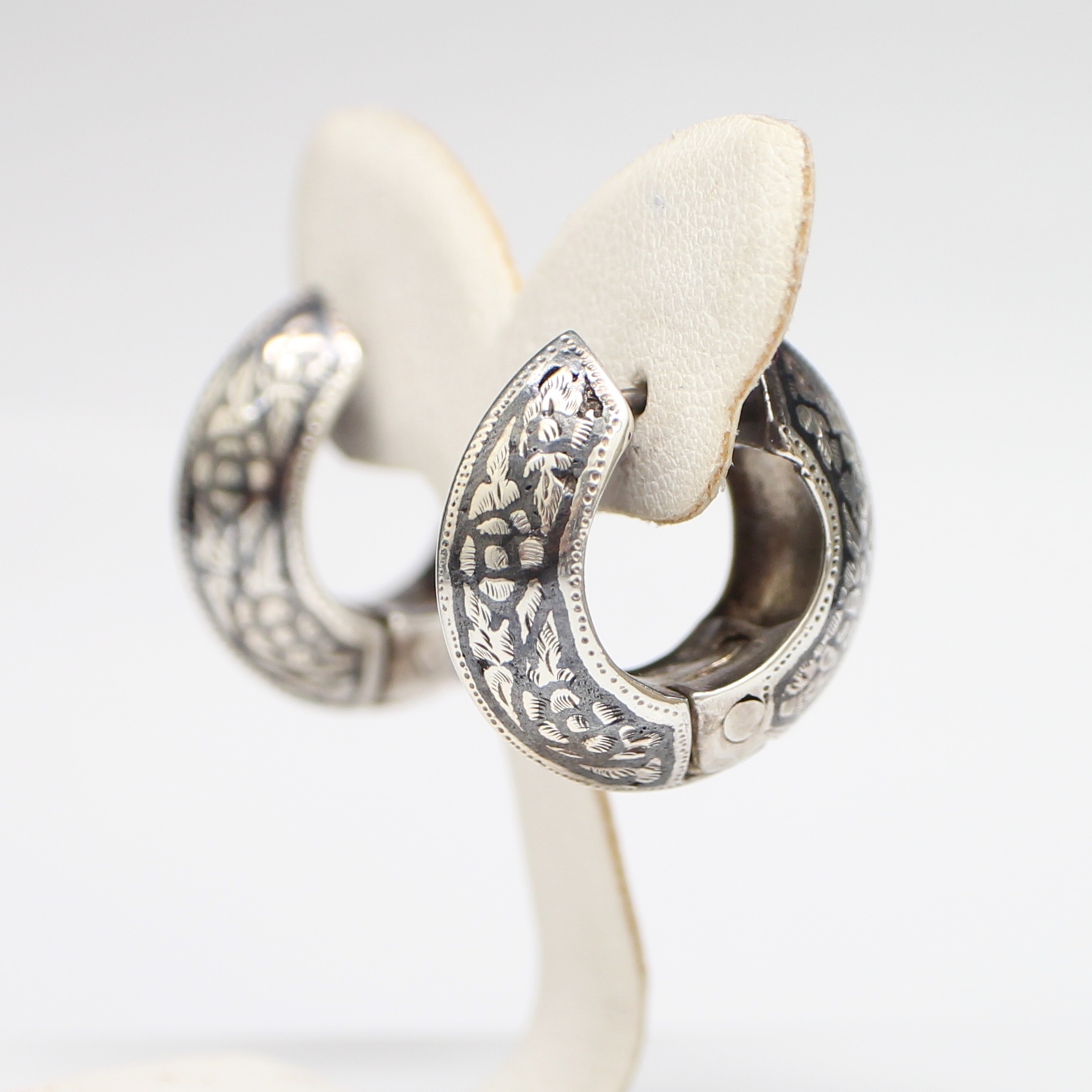 SI475 ต่างหูถมเงินหน้าจั่ว เงินแท้ 92.5% นน. 12.32 กรัม