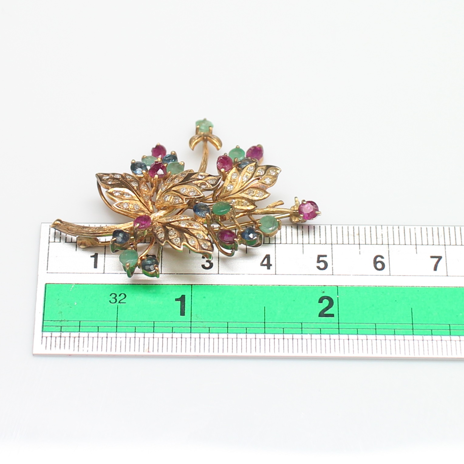 CL25046 เข็มกลัดช่อดอกไม้ ทับทิม มรกต ไพลิน เพชรกุหลาบ ทองแท้ 14k นน.รวม 7.7 กรัม