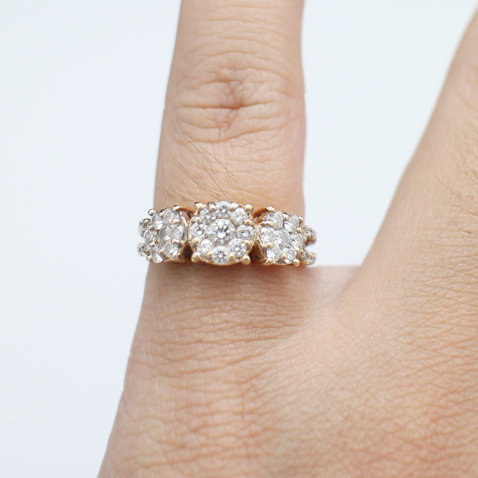 RG250071 แหวนเพชรกระจุก เพชรแท้ 1 กะรัต ทองแท้ 18k นน.รวม 3.4 กรัม ขนาดแหวน 51