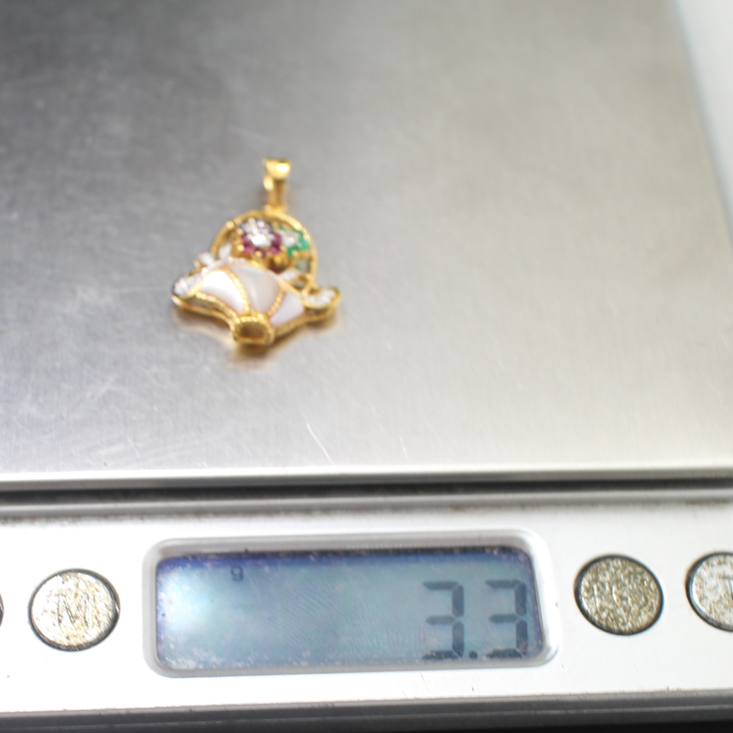 PD25128 จี้กระเช้าดอกไม้พลอยหลากสี เพชรแท้ 0.10 กะรัต ทองแท้ 18k นน.รวม 3.3 กรัม งานน่ารักมาก