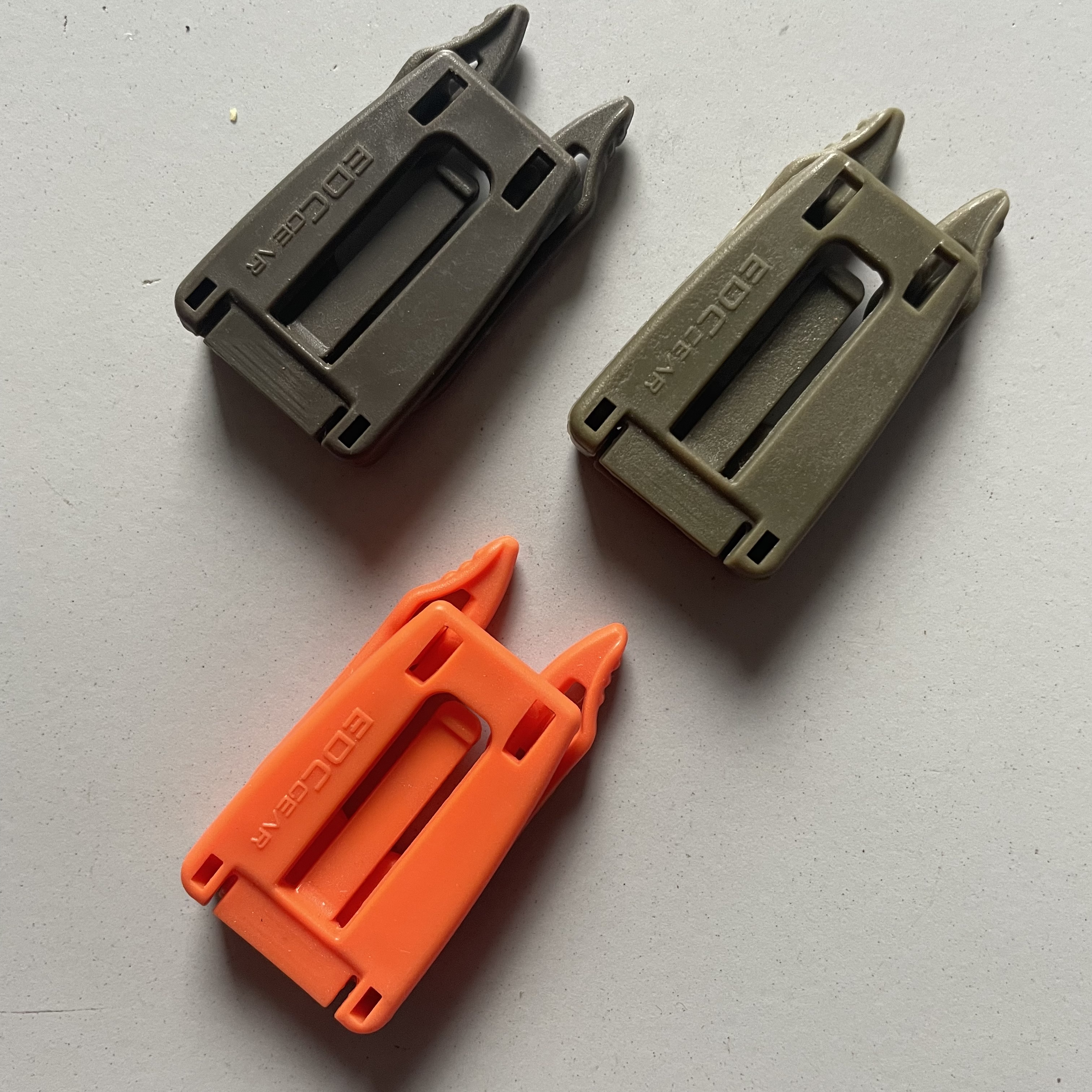 annex clip : ตัวล็อคประกบกระเป๋าของค่าย EDC gear