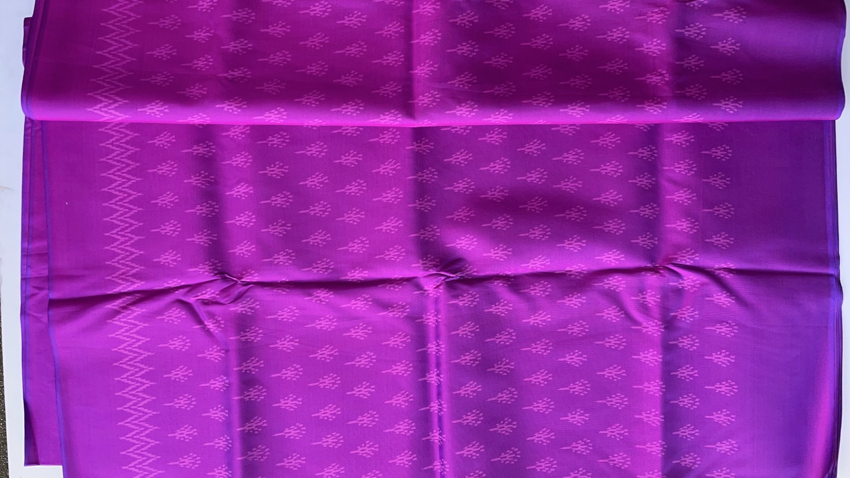 ผ้าไหมพิมพ์ลายเนื้อเรียบ สีม่วง ลายดอกปีบ ลายผ้าจังหวัดพิษณุโลก (ราคาต่อเมตร) รหัส CISP-NY-SKU-41913