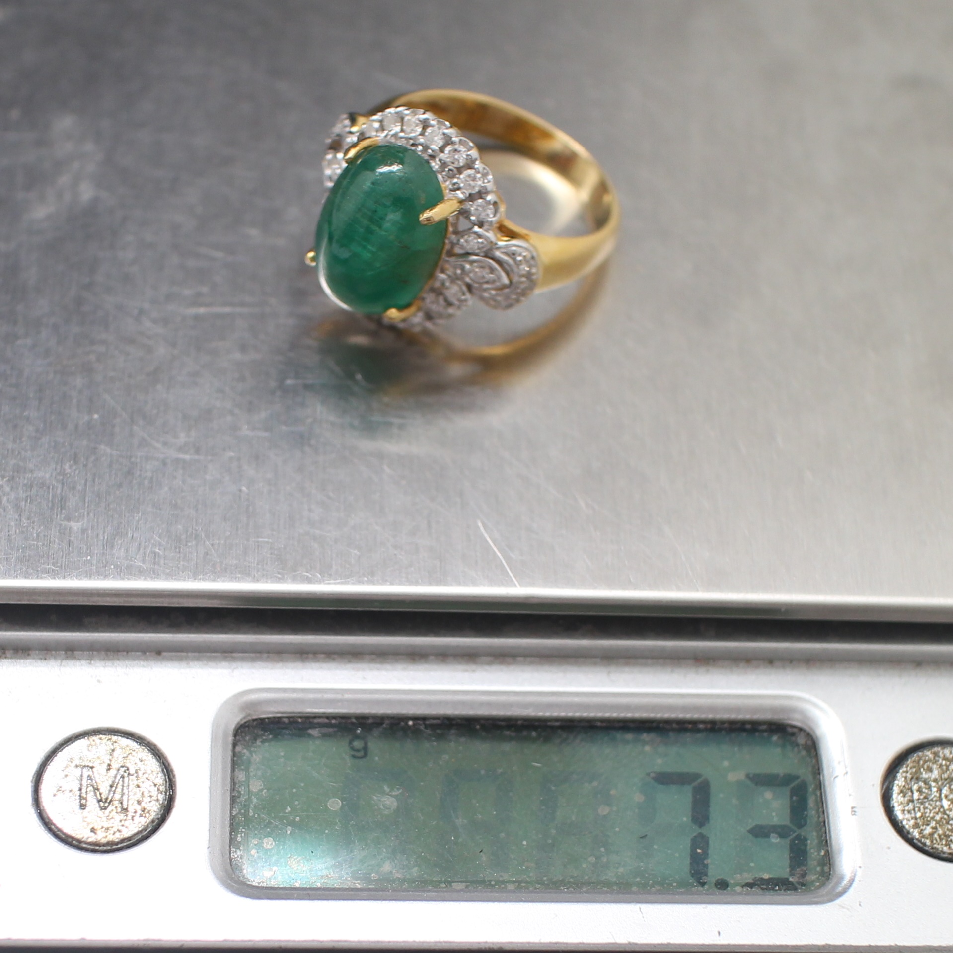 RG250178 แหวนมรกตแซมเบียล้อมเพชร เพชรแท้ 0.48 กะรัต มรกต 4.2 กะรัต ทองแท้ 90% นน.รวม 7.3 กรัม ขนาดแหวน 55