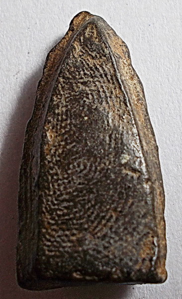 พระผงคลุกรัก พิมพ์สมาธิ เก่าไม่ทราบที่