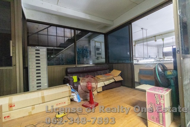 ขาย อาคารพาณิชย์ ตึกแถว 2 คูหา โชคชัย 4 ลาดพร้าว