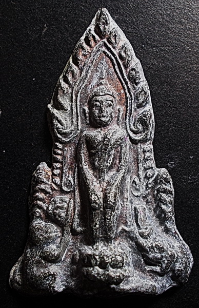 พระหล่อปางป่าเลไลย์ วัดไก่จ้น ลป.ลำภู ปี 2516