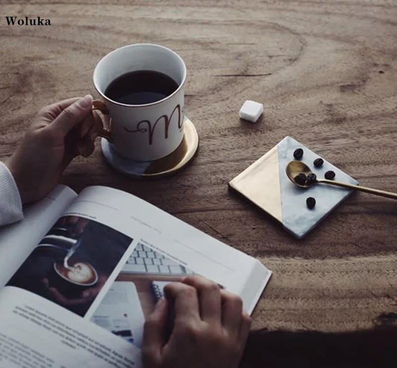 พร็อพถ่ายรูปเล็บ จานหินอ่อนถ่ายรูปโชว์เล็บ ฉากถ่ายรูป จานสี จานรองแก้วแบบเรียบหรู