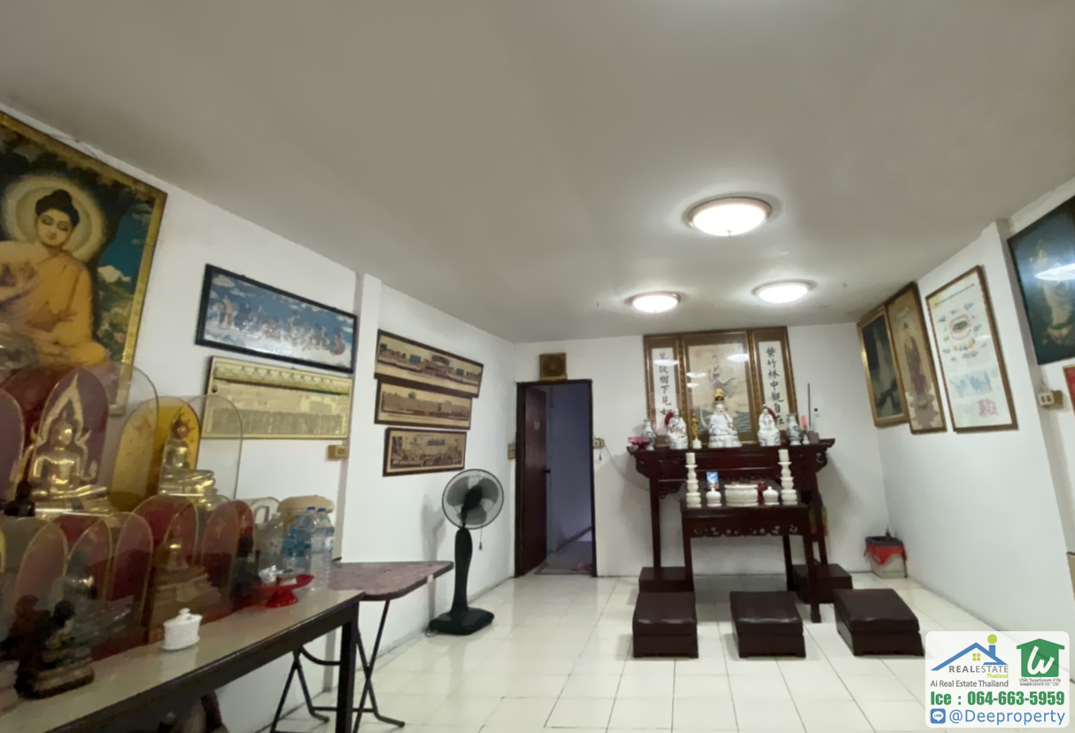 🏡SOLD OUT 🏢ตึกแถว อาคารพาณิชย์ 3 ชั้นครึ่ง มีดาดฟ้า เลขที่ 760 ติดสี่แยกเหม่งจ๋าย ไชน่าทาวน์ห้วยขวาง ทำเลนี้ราคานี้หาไม่ได้แล้ว