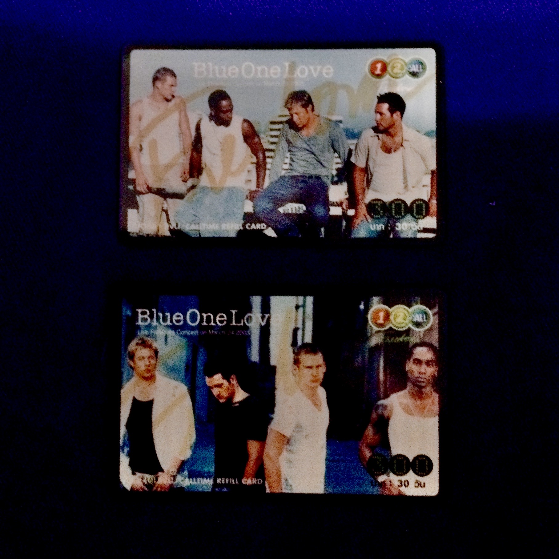 การ์ดสะสม ที่ระลึก One-2-Call ชุด Blue One Love มี 2 แบบ การ์ดหายาก(ไม่ใช่บัตรเติมเงิน ไม่มีเงินในบัตร) เป็นบัตรพลาสติก ขนาดเท่าบัตรเอทีเอ็ม