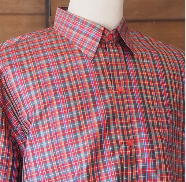 เสื้อเชิ้ตแขนยาว ผ้าไหมลายสก๊อต สีแดงสลับฟ้า รหัส DN-CT-SKU100848