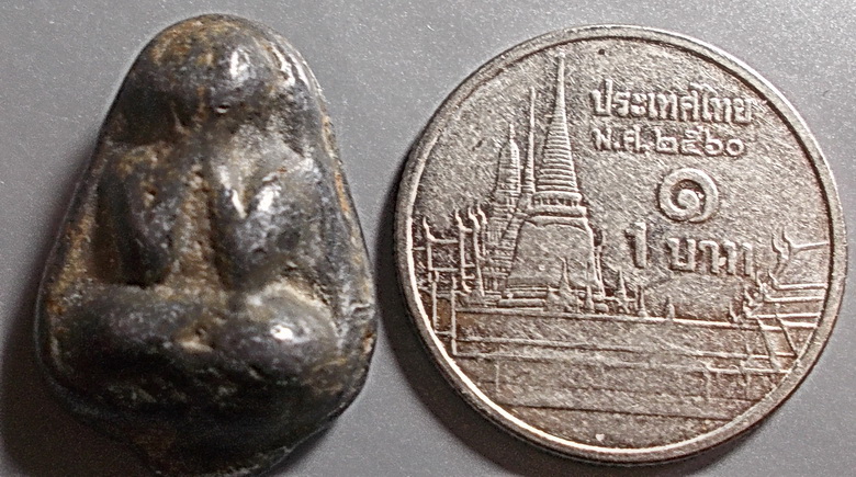 พระปิดตา เนื้อตะกั่วเก่าๆไม่ทราบที่