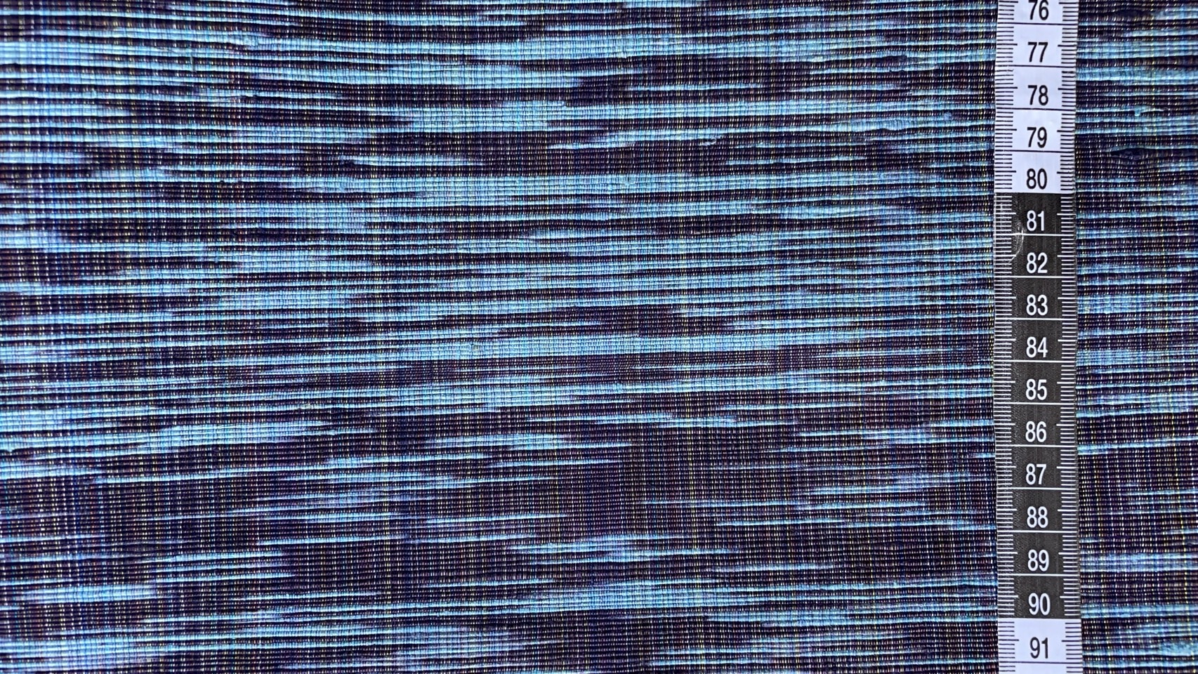 ผ้าไหมลายพิเศษ มัดหมี่เนื้อหนา ไหมแท้ ลายพร่างพรม เครือริ้ว สีน้ำเงิน ตัดขายเป็นเมตร รหัส MMFZ-NY-SKU-39394