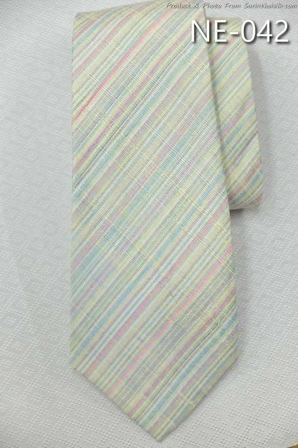 เนคไทผ้าไหมลายสก็อตและลายริ้ว ขนาดกว้าง 3.5นิ้ว สีเขียวเทาอ่อน NE-ST-NE-042