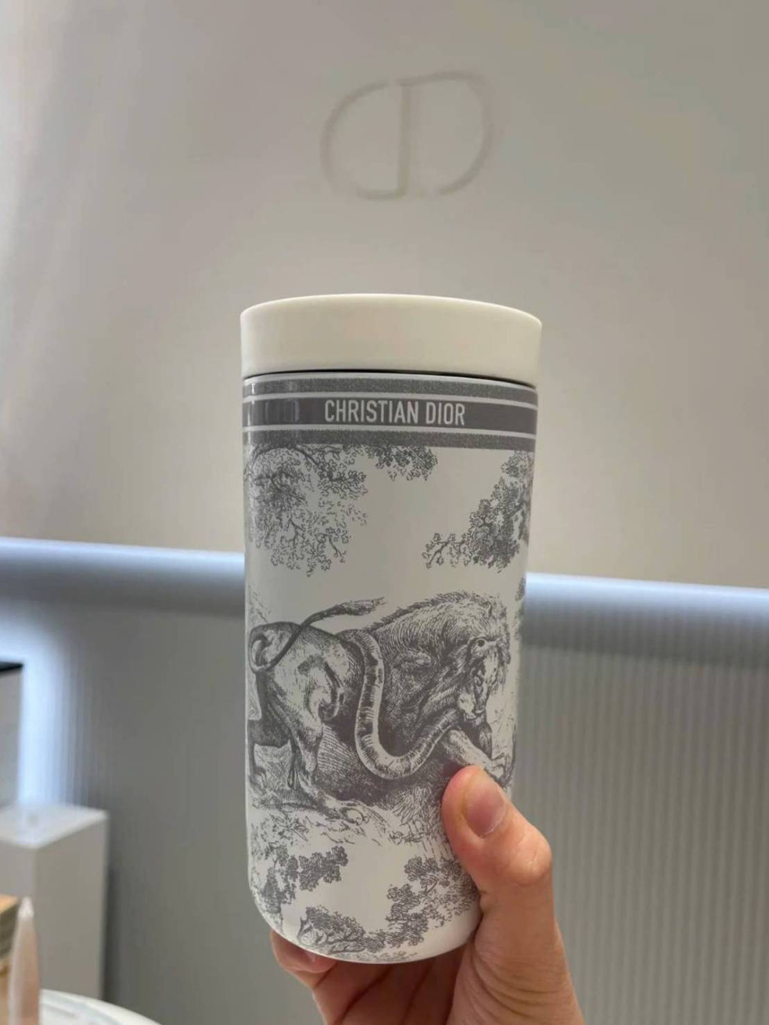 Dior Platinum Birthday Gift Temperature Control Tumbler พร้อมถุง และกล่องDior แก้วน้ำ