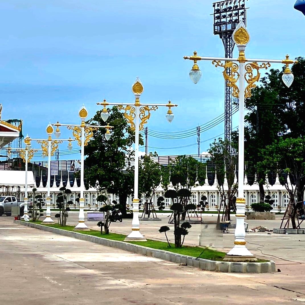 ผลงานเสาไฟประติมากรรม