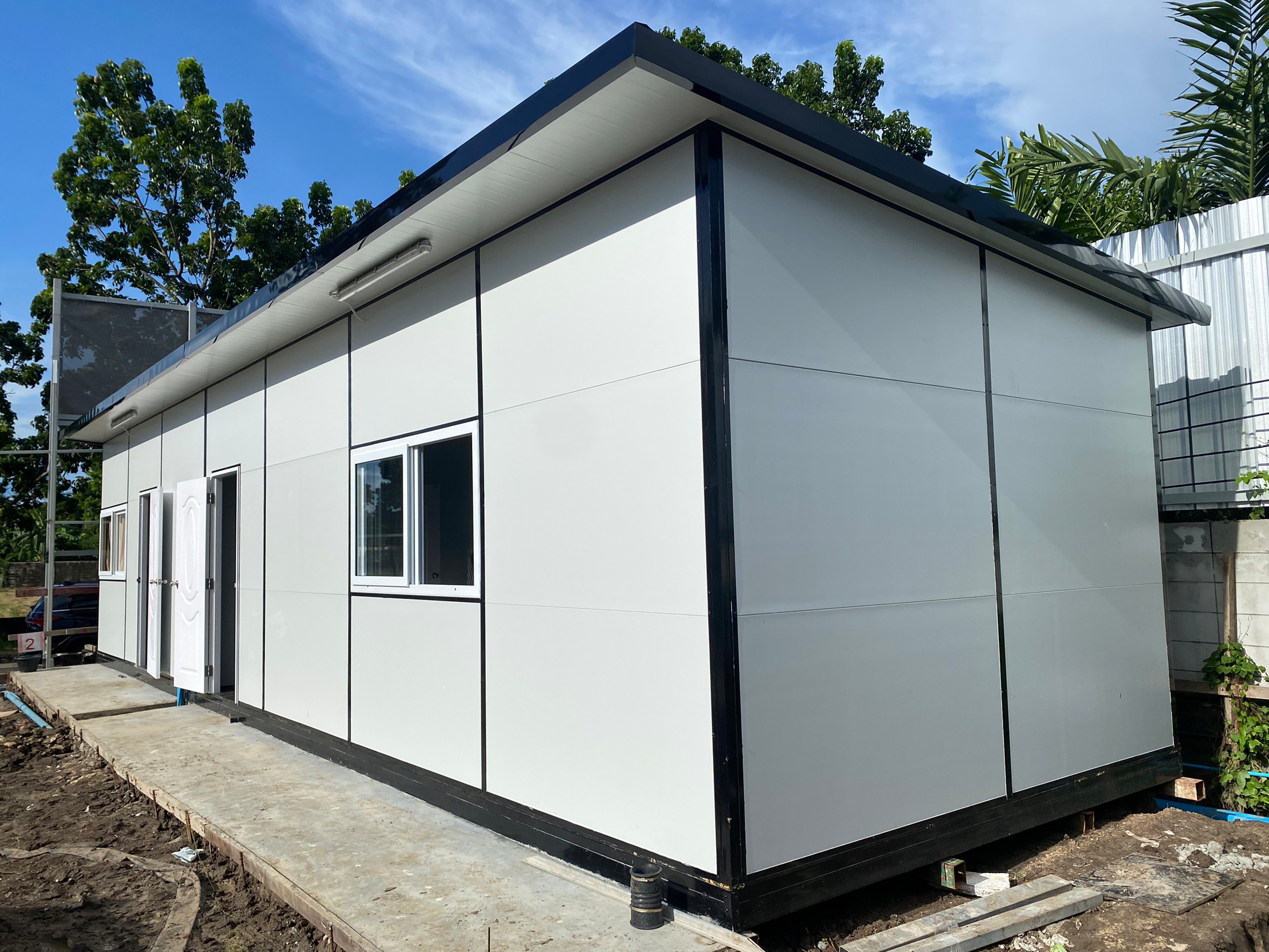 ออฟฟิศสำเร็จรูป ไซต์ออฟฟิศ ขนาด 3.60x12.36 เมตร หมู่บ้านปัญญาอินทราp1