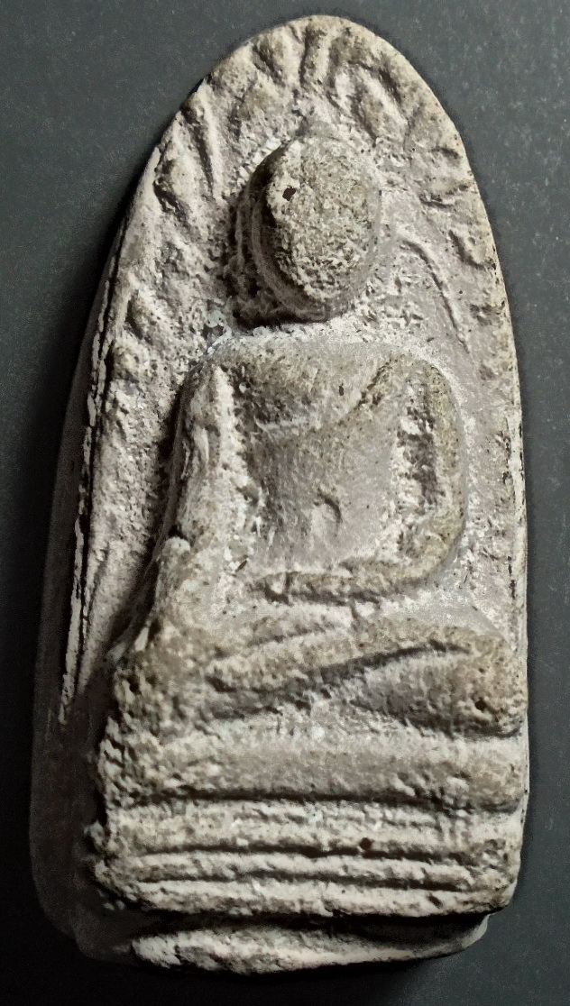 พระผงจักรพรรดิ หลวงตาม้า วัดถ้ำเมืองนะ จ.เชียงใหม่ พิมพ์พระรอดใหญ่