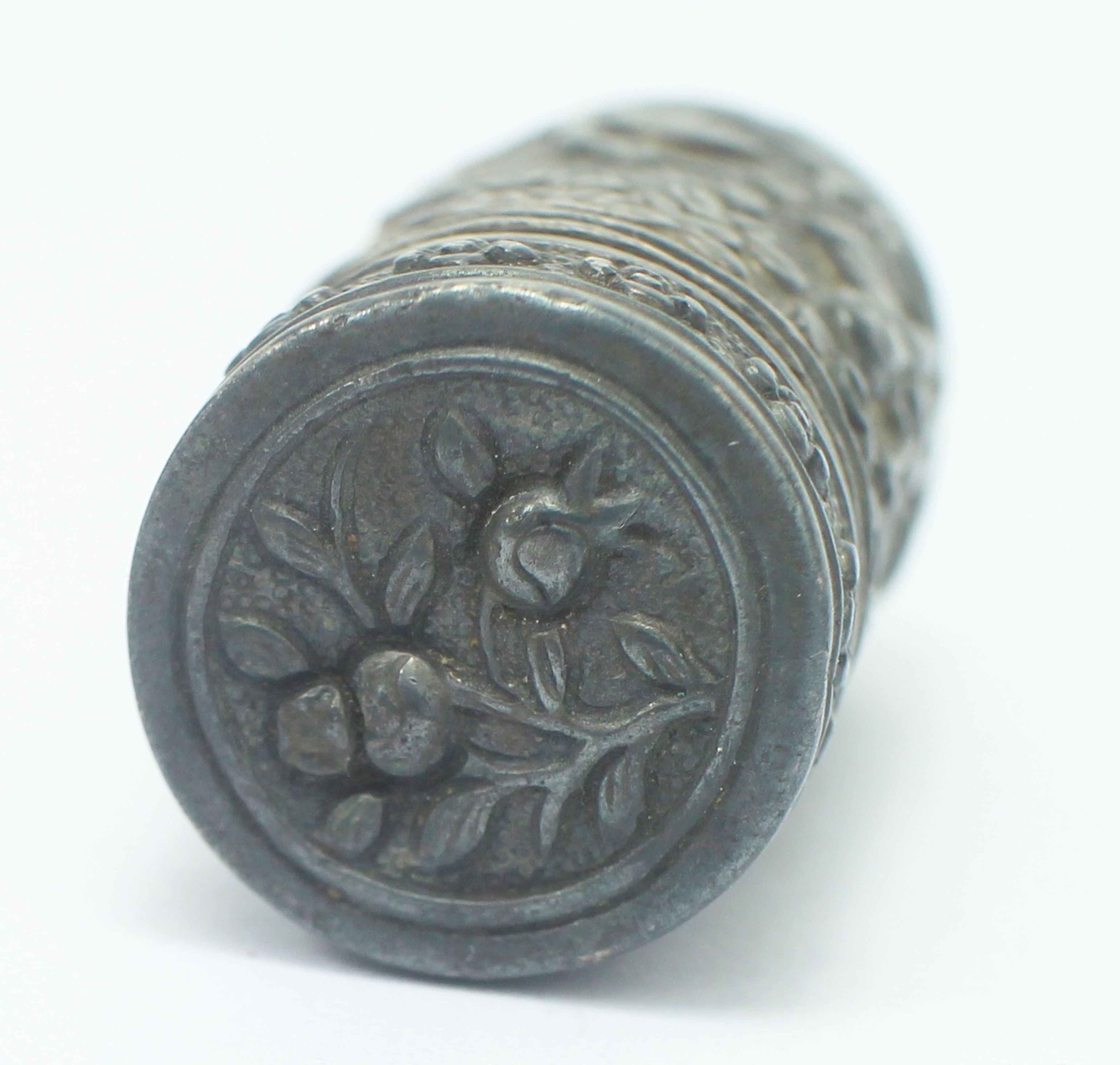 SI103 กระปุกยาดมเงินดุลลาย เงินแท้ นน.15.9 กรัม งานเก่าเก็บค่ะ