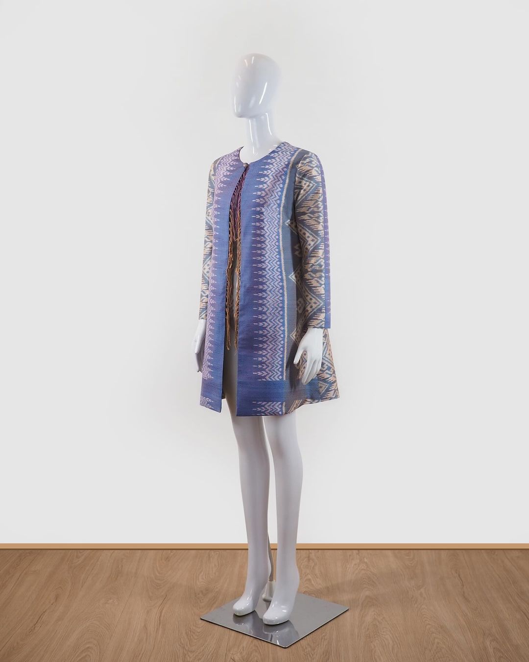 แบบตัดชุด เดรสผ้าไหม (ไม่รวมผ้า) chobmai x JHN รหัส CUT-51-03236721